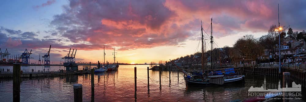 Hamburg Bild auf Leinwand - Abendrot in Övelgönne