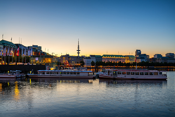 Abendlicht an der Binnenalster - Hamburg Wandbild auf Leinwand, Acrylglas, Akustikbild oder als Poster