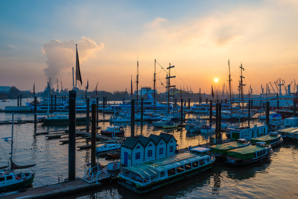 Abendrot am Niederhafen - Hamburg Wandbild auf Leinwand, Acrylglas, Akustikbild oder als Poster