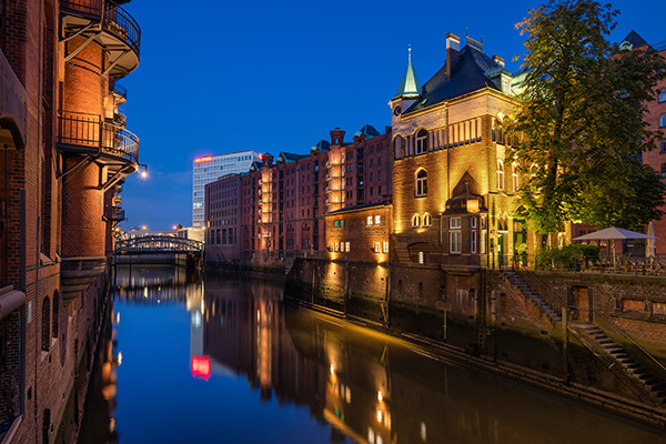 Blaue Stunde am Wasserschloss
