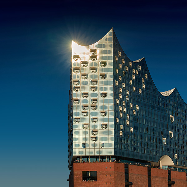 Elbphilharmonie - Bild auf Leinwand, Acrylglas oder als Poster 