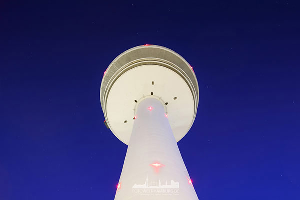 Hamburg bei Nacht Bild auf Leinwand - Fernsehturm bei Nacht