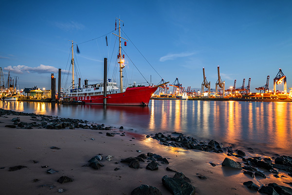 Feuerschiff Elbe 3 - Hamburger Hafen Bild auf Leinwand, Acrylglas oder als Poster