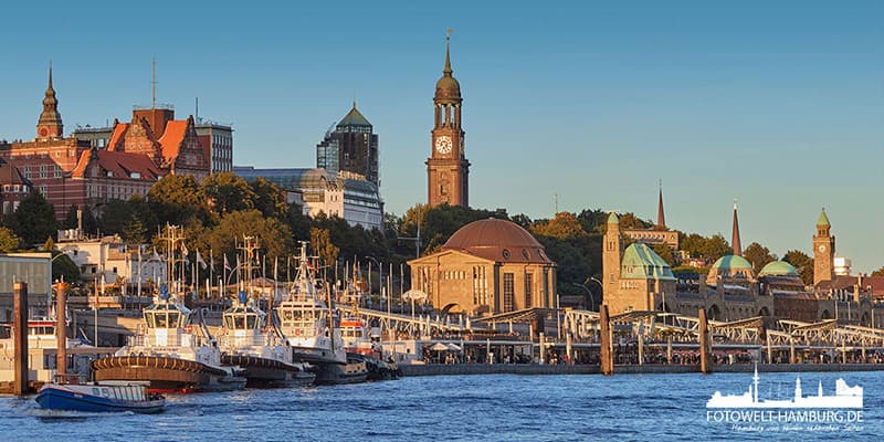 Hamburger Hafen Bild - Michel und Landungsbrücken