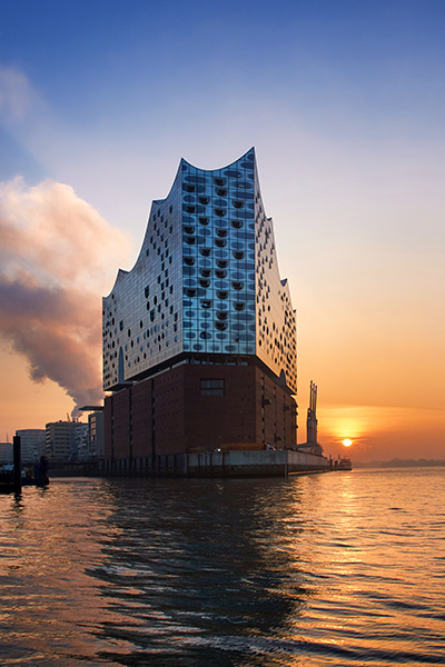Morgens an der Elbphilharmonie - Bild auf Leinwand