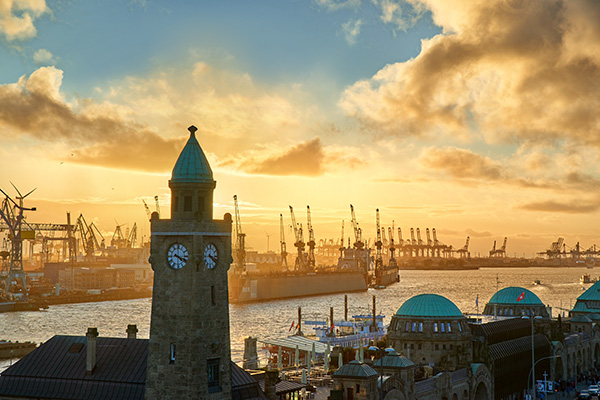 Hamburg Sonnenuntergang an den Landungsbrücken - Bild auf Leinwand 