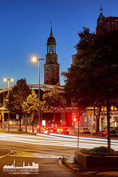 Hamburg Michel bei Nacht - Bild auf Leinwand