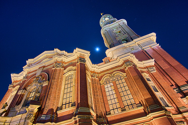 Hamburg Michel bei Nacht II - Bild auf Leinwand 