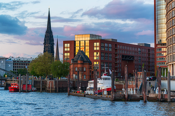 Kehrwiederspitze - Hafencity Wandbild auf Leinwand, Acrylglas, Akustikbild oder als Poster