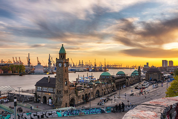 Landungsbrücken Sonnenuntergang - Hamburg Leinwandbild oder Poster