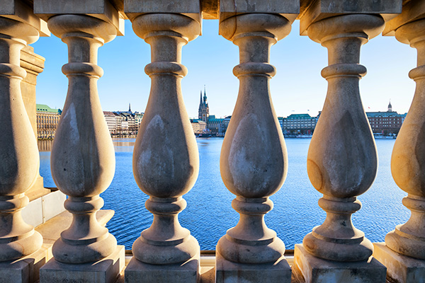 An der Lombardsbrücke - Hamburg Landungsbrücken Bild auf Leinwand, Acrylglas oder als Poster