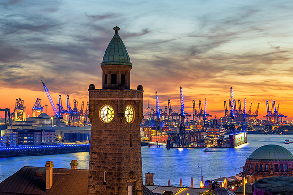 Pegelturm im Abendrot - Hamburger Hafen Bild auf Leinwand